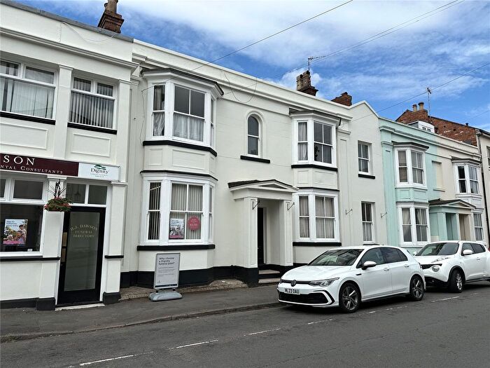 4 Bedroom Flat For Sale In George Street, Leamington Spa, Warwickshire, CV31