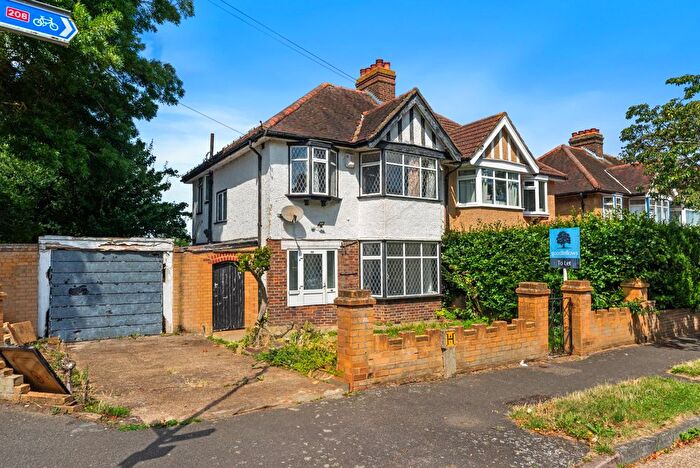 3 Bedroom End Of Terrace House To Rent In Morden Way, Sutton, SM3