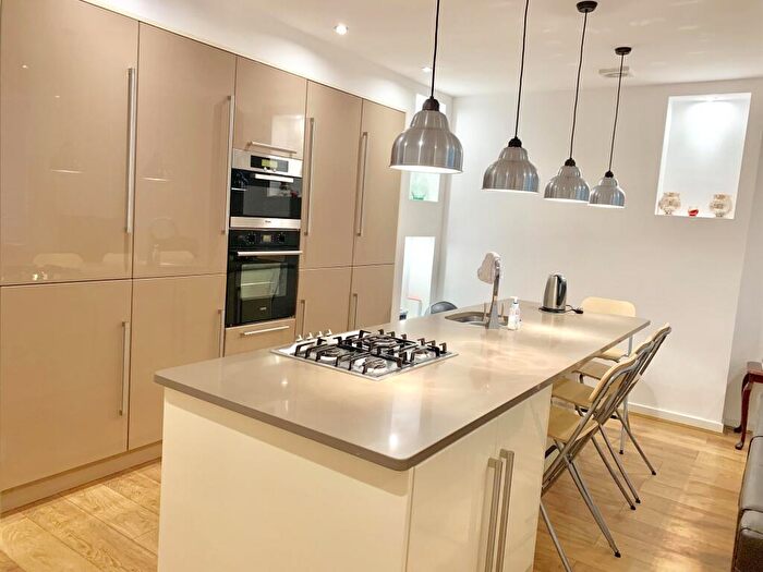 2 Bedroom Apartment To Rent In Mary Street, Porthcawl, CF36