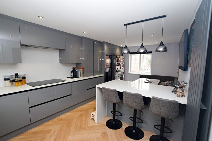 4 Bedroom End Of Terrace House For Sale In Highlander Drive, Donnington, Telford, TF2