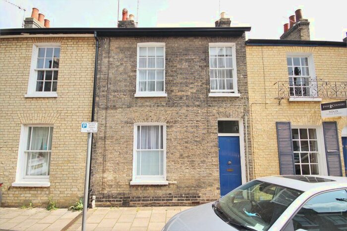 3 Bedroom Property To Rent In Victoria Street, Cambridge, CB1