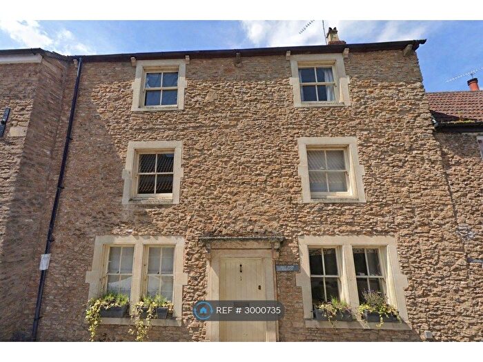 5 Bedroom Terraced House To Rent In Castle Street, Frome, BA11