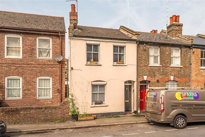 3 Bedroom Terraced House For Sale In Plumbridge Street, Greenwich, SE10