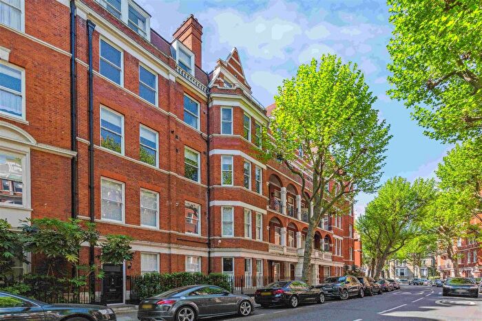 3 Bedroom Flat For Sale In Fitzgeorge Avenue, London, W14
