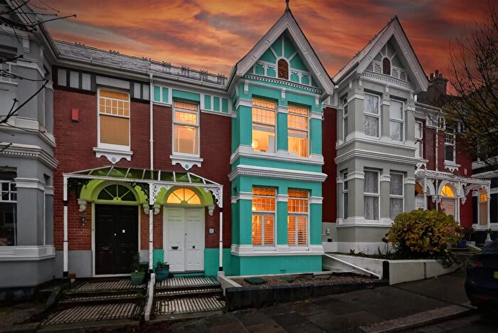 3 Bedroom Terraced House For Sale In Burleigh Park Road, Plymouth, PL3