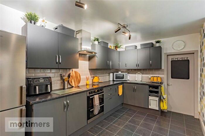 3 Bedroom End Of Terrace House For Sale In Harwood Lane, Great Harwood, Blackburn, Lancashire, BB6