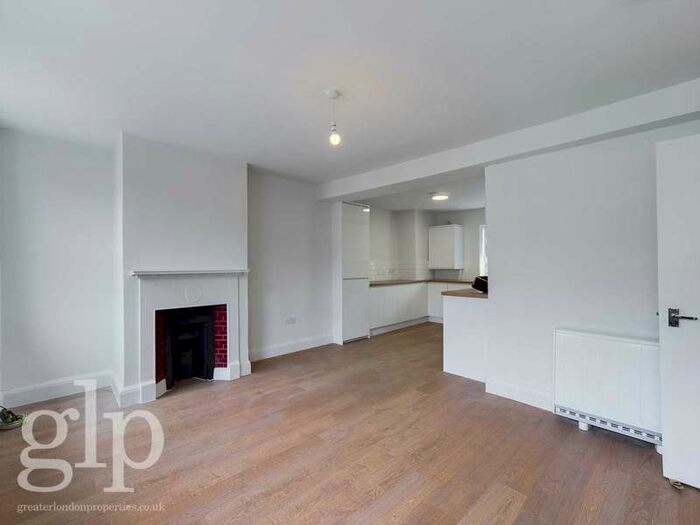 2 Bedroom Flat To Rent In Rugby Street, Bloomsbury, WC1