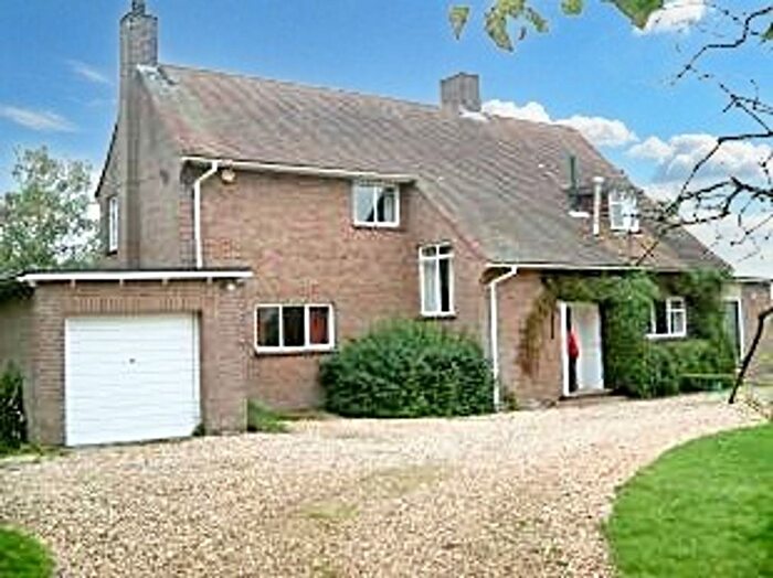 4 Bedroom Detached House To Rent In Grendon Underwood, Aylesbury, HP18