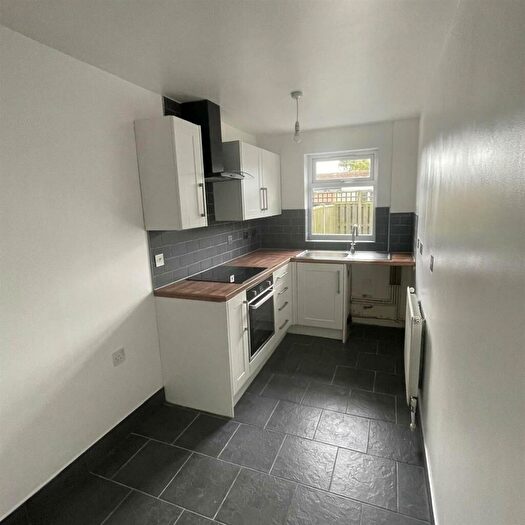 2 Bedroom House To Rent In Rannoch Close, Bransholme, Hull, HU7