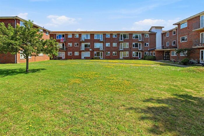 Studio For Sale In Belgrave Road, Seaford, BN25