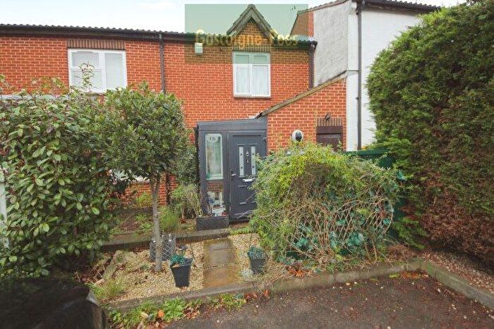 2 Bedroom Property To Rent In Audric Close, Kingston Upon Thames, KT2