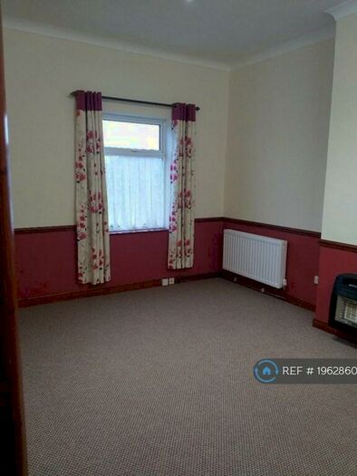 1 Bedroom Flat To Rent In Park Street, Grimsby, DN32