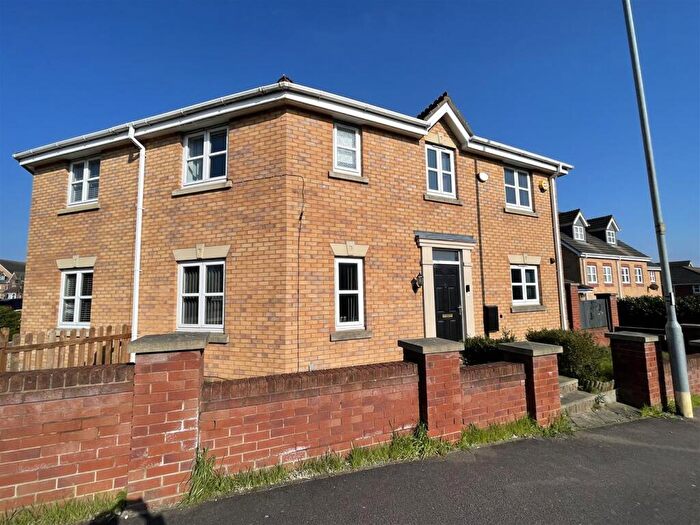 3 Bedroom Semi Detached House For Sale In Watergate Lane, Leicester, LE3