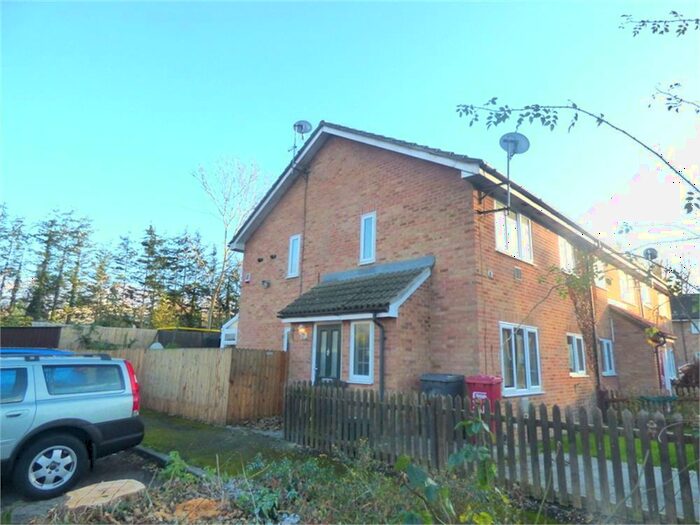 1 Bedroom End Of Terrace House To Rent In Meadowbrook Close, Colnbrook, SL3