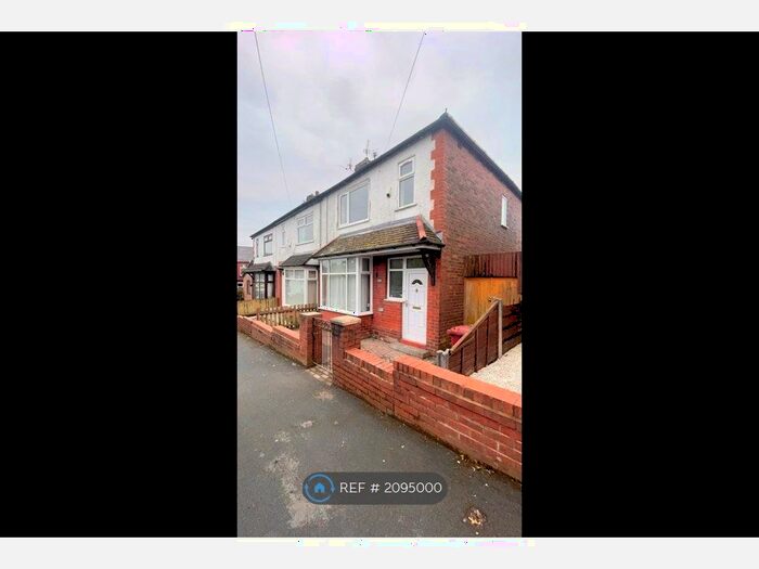 3 Bedroom Semi-Detached House To Rent In Thompson Road, Bolton, BL1