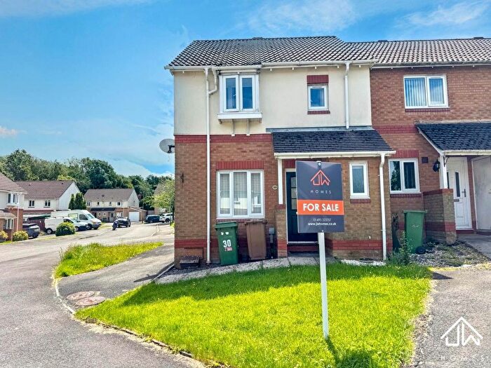 3 Bedroom Property For Sale In St Rhidians Close, Blackwood, NP12