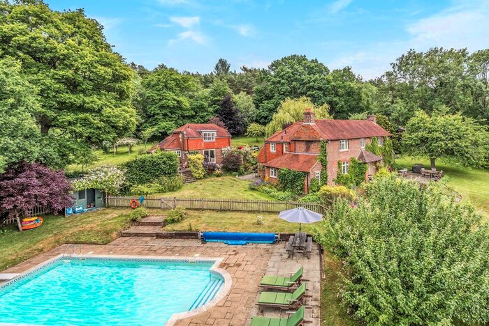 7 Bedroom Farmhouse For Sale In Dundale Road, Tunbridge Wells, TN3