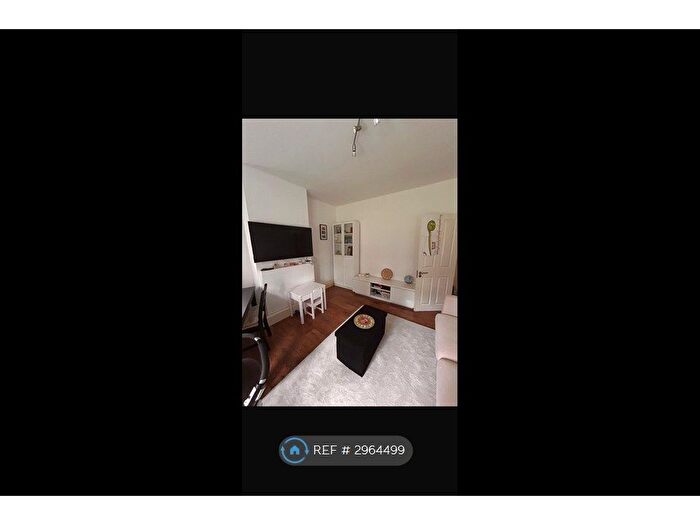 1 Bedroom Flat To Rent In Dover House Road, London, SW15