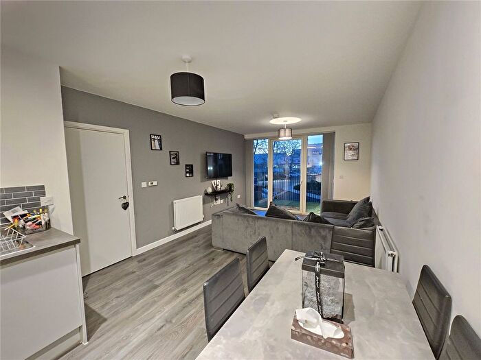 2 Bedroom Flat For Sale In Carnation Gardens, Hayes, Greater London, UB3