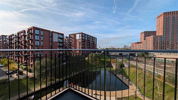 1 Bedroom Apartment To Rent In The Railings, Middlewood Locks, M5