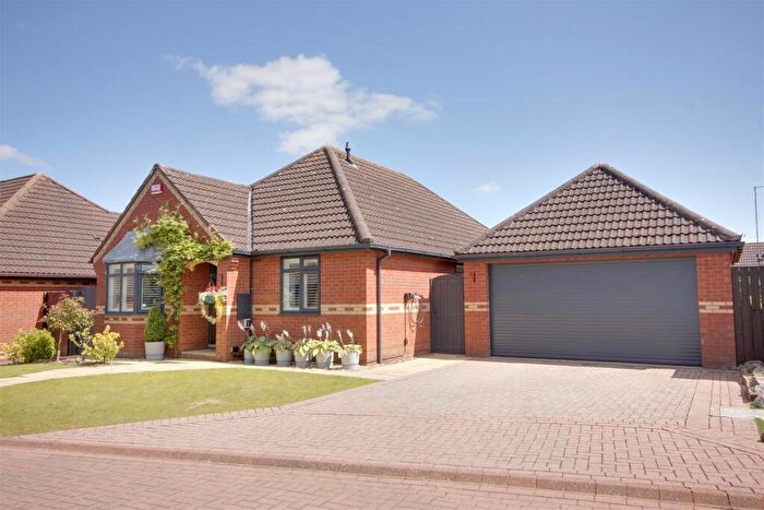 3 Bedroom Detached Bungalow For Sale In South Rise, Skidby, HU16