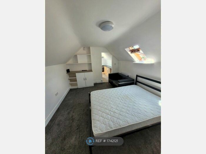 Studio To Rent In Hamilton Road, Felixstowe, IP11