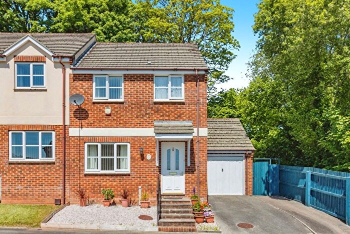 3 Bedroom Semi Detached House For Sale In Lindisfarne Way, Torquay, Devon, TQ2