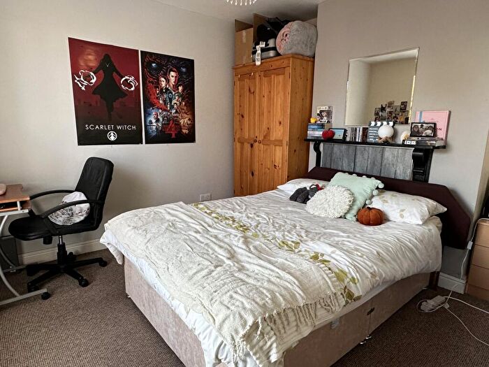 6 Bedroom Terraced House To Rent In Bedroom Bathroom House // /, LN1