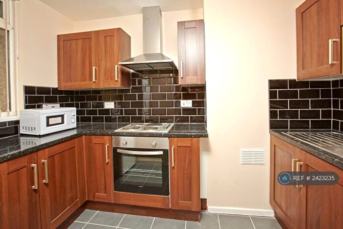 2 Bedroom Flat To Rent In Grindlay House, Coventry, CV1