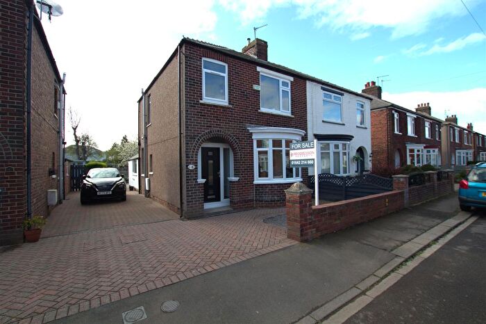 3 Bedroom Semi Detached House For Sale In Park Avenue, Middlesbrough, TS6