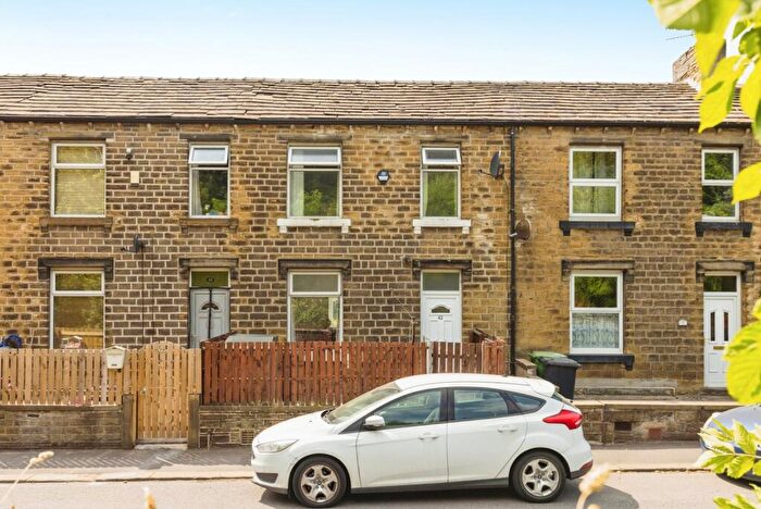 2 Bedroom Terraced House For Sale In Dodds Royd, Huddersfield, West Yorkshire, HD4