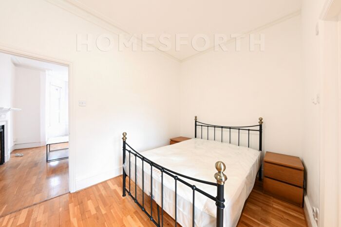 1 Bedroom Flat For Sale In Chichele Road, Willesden Green, NW2