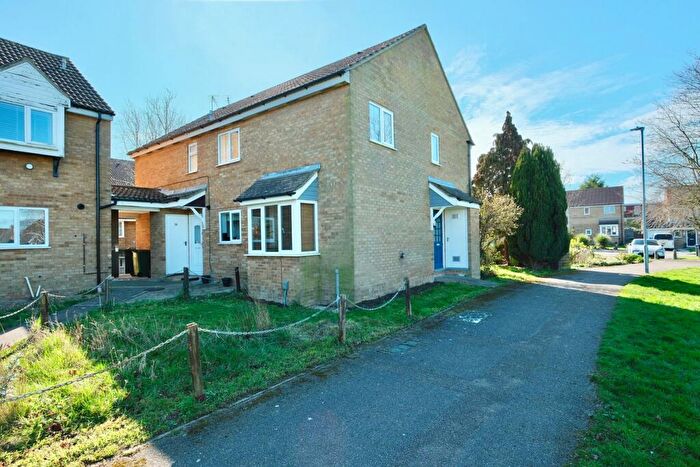 2 Bedroom Terraced House For Sale In Holmehill, Godmanchester, Huntingdon, PE29