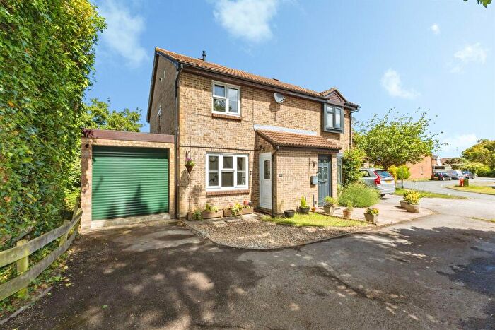 3 Bedroom Semi-Detached House For Sale In Beighton Close, Lower Earley, Reading, RG6