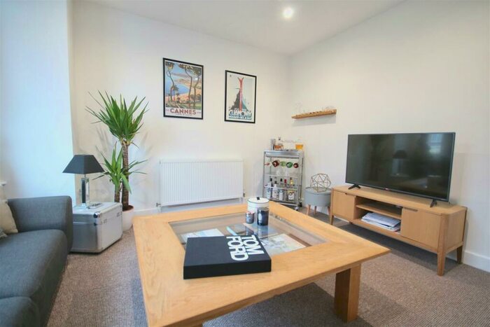 1 Bedroom Flat To Rent In Montrose Court, London Road, Portsmouth, PO2