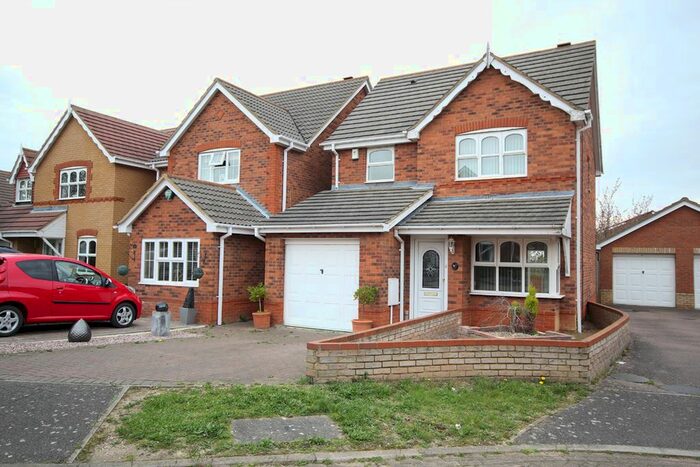 3 Bedroom Detached House To Rent In Masefield Way, Royston, SG8