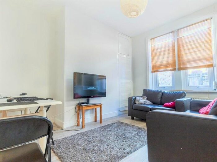 4 Bedroom Terraced House To Rent In Ripon Gardens, Jesmond Vale, Newcastle Upon Tyne NE2