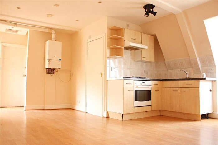 2 Bedroom Apartment To Rent In Gould Terrace, London, E8