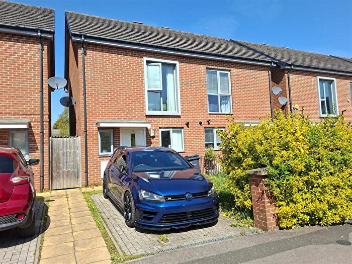 2 Bedroom Semi-Detached House For Sale In Platt Brook Way, Sheldon, Birmingham, B26