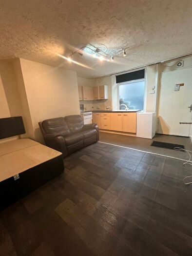 Studio To Rent In Lord Street, Halifax, HX1