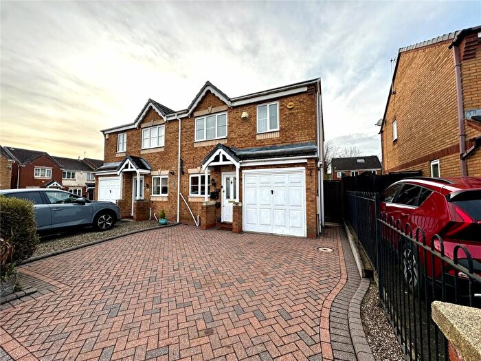3 Bedroom Semi-Detached House To Rent In Smallwood Close, Pype Hayes, Birmingham, West Midlands, B24