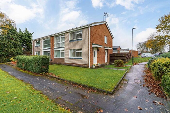 2 Bedroom Flat To Rent In Beacon Drive, Wideopen, NE13