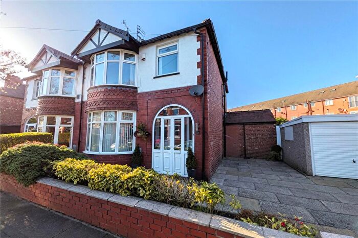 3 Bedroom Semi Detached House For Sale In Laburnum Road, Denton, Tameside, M34
