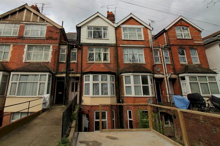 1 Bedroom Flat To Rent In London Road, Reading, Berkshire, RG1