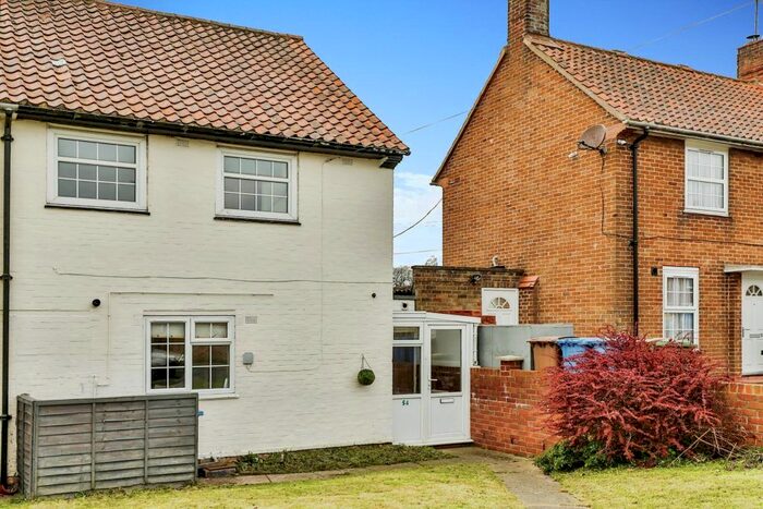 3 Bedroom End Of Terrace House For Sale In Kent Square, Bridlington, YO16