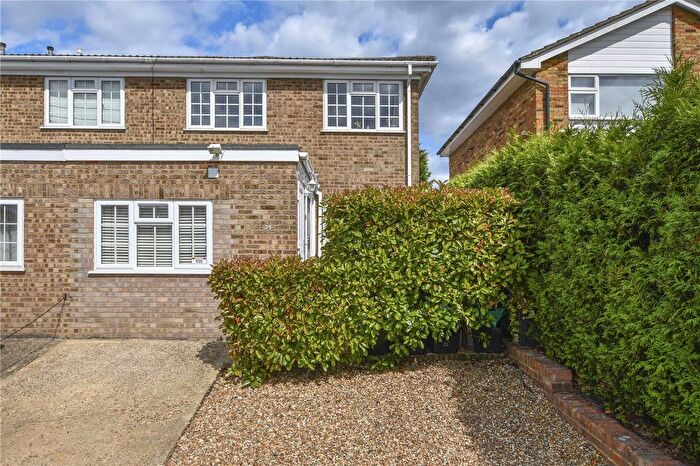 3 Bedroom End Terrace House For Sale In The Spinney, Finchampstead, Wokingham, Berkshire, RG40