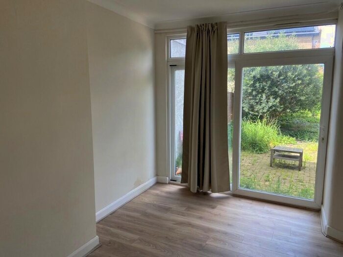 4 Bedroom Flat To Rent In Antill Road, London, N15