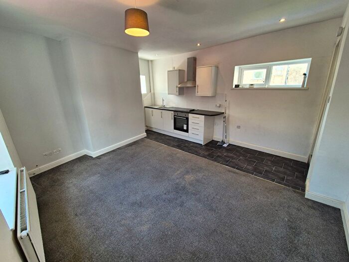 1 Bedroom Terraced House To Rent In Bury Road, Rossendale, Haslingden, BB4
