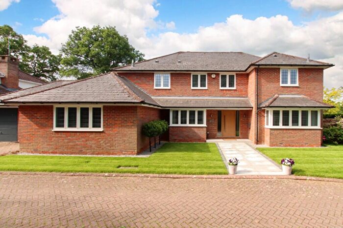 5 Bedroom Detached House For Sale In Lane End, Berkhamsted, Hertfordshire, HP4