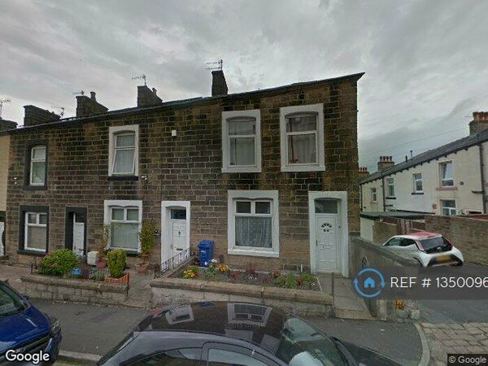 4 Bedroom Terraced House To Rent In Hartley Street, Colne, BB8